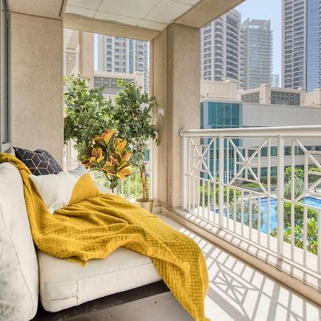 Maison Privee - Radiant Urban Retreat With Iconic Burj Khalifa Vws ドバイ エクステリア 写真