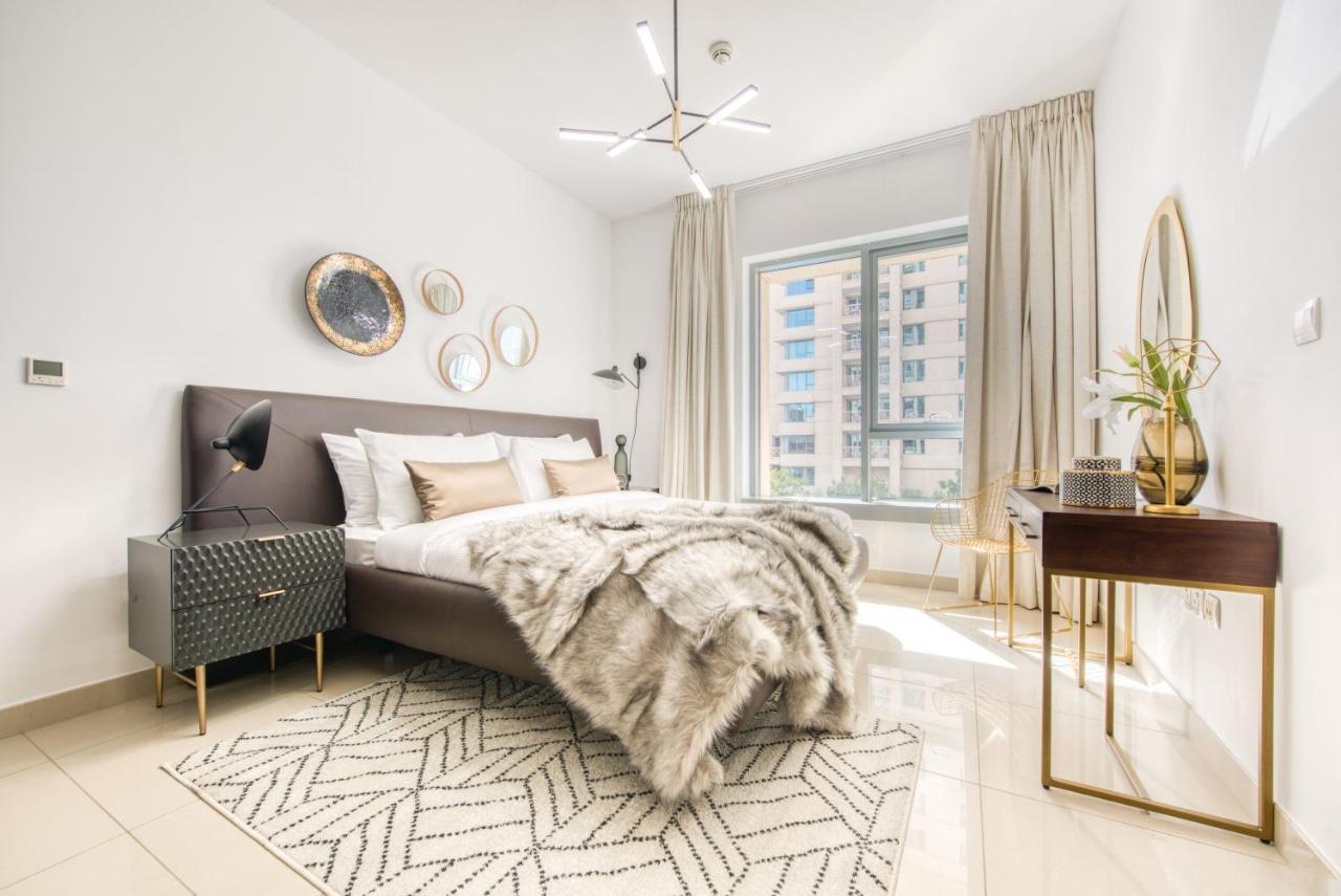 Maison Privee - Radiant Urban Retreat With Iconic Burj Khalifa Vws ドバイ エクステリア 写真