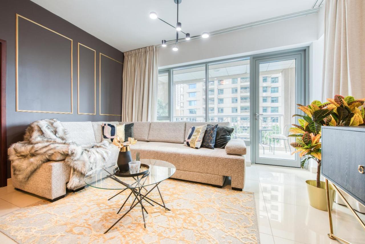 Maison Privee - Radiant Urban Retreat With Iconic Burj Khalifa Vws ドバイ エクステリア 写真