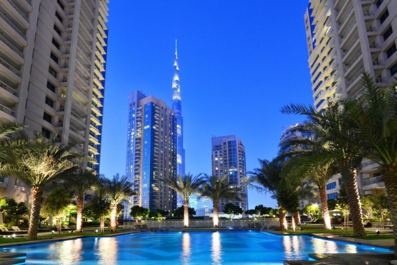 Maison Privee - Radiant Urban Retreat With Iconic Burj Khalifa Vws ドバイ エクステリア 写真