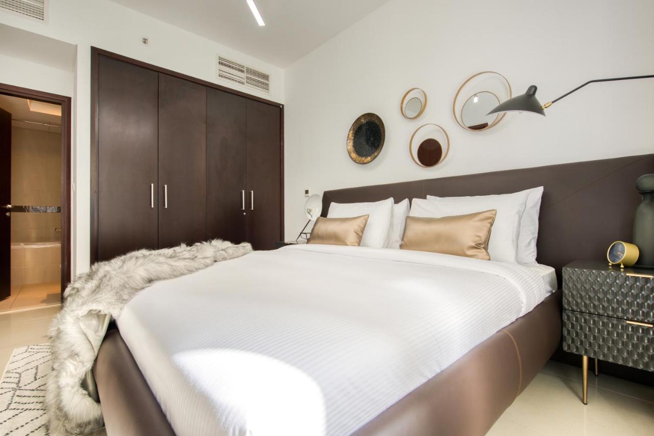 Maison Privee - Radiant Urban Retreat With Iconic Burj Khalifa Vws ドバイ エクステリア 写真